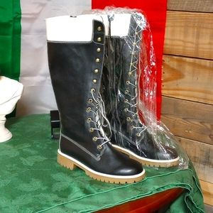 Women's 🖤 black & cream fashion boots size 6
